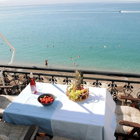 Amazing Condo By The Beach Loutráki Dış mekan fotoğraf