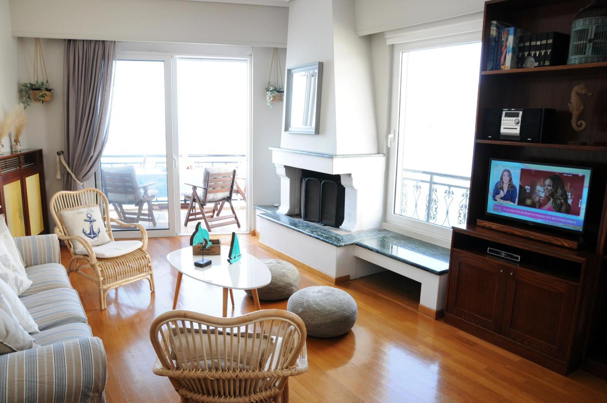 Amazing Condo By The Beach Loutráki Dış mekan fotoğraf